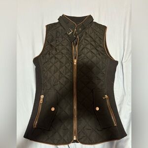 Chocolate Women's Quilted Black Vest size small